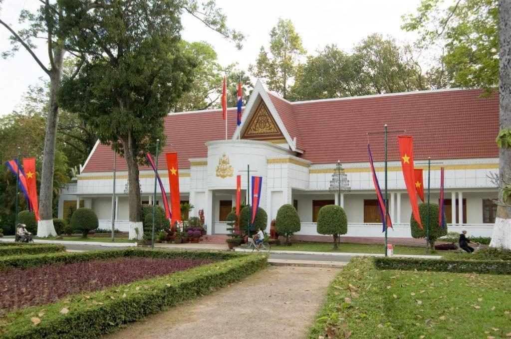 Mulberry Hotel Сием Реап Екстериор снимка